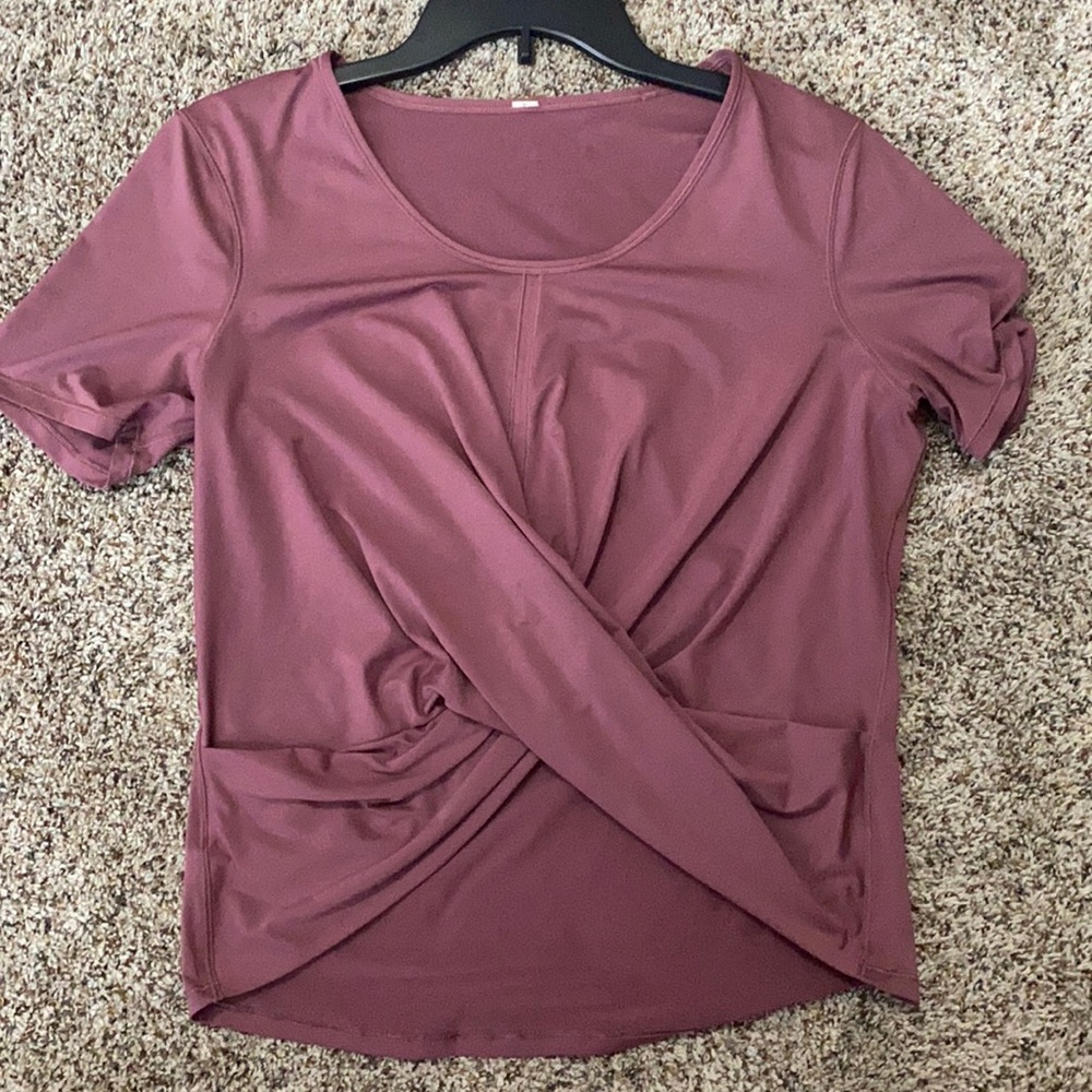 Lululemon short sleeve t-shirt with tie in the front